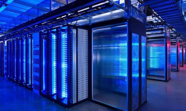 Cloud data centre server racks